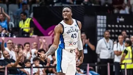 新秀夏季联赛观察：状元弗拉格展现全能身手